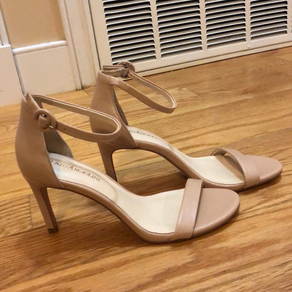 Nude leather heels brand new